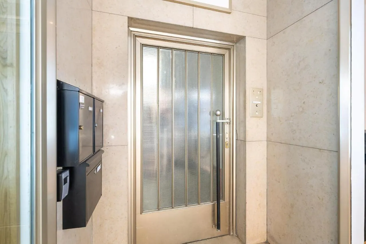 מינכן 2 Bedroom Top Floor Apartment Direct On Marienplatz גרמניה